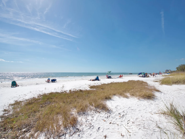Fort Myers Beach Luxury Canal-Front Rental - 5 King Suites & Private Pool